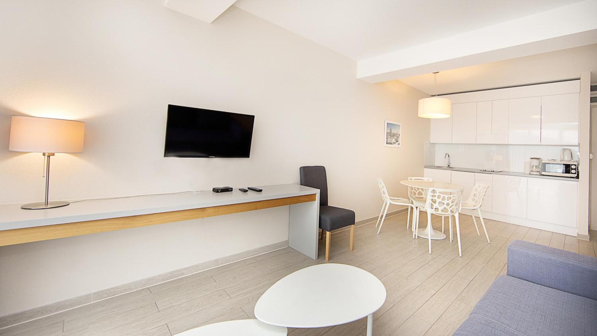 Stubai - Czarna Gora By Sun & Snow Z Nielimitowanym Basenem Apartment *