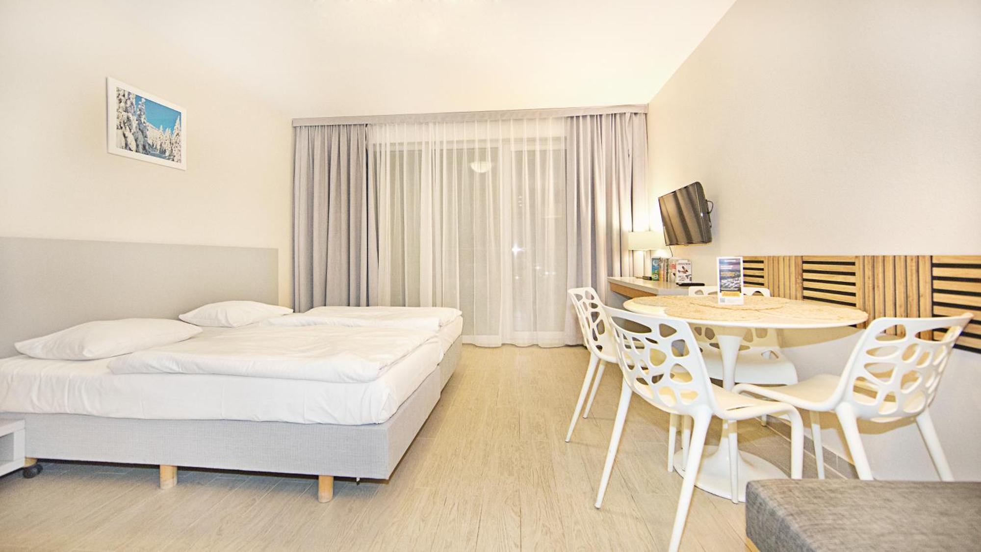 Apartment Stubai - Czarna Gora By Sun & Snow Z Nielimitowanym Basenem Sienna (Klodzko)